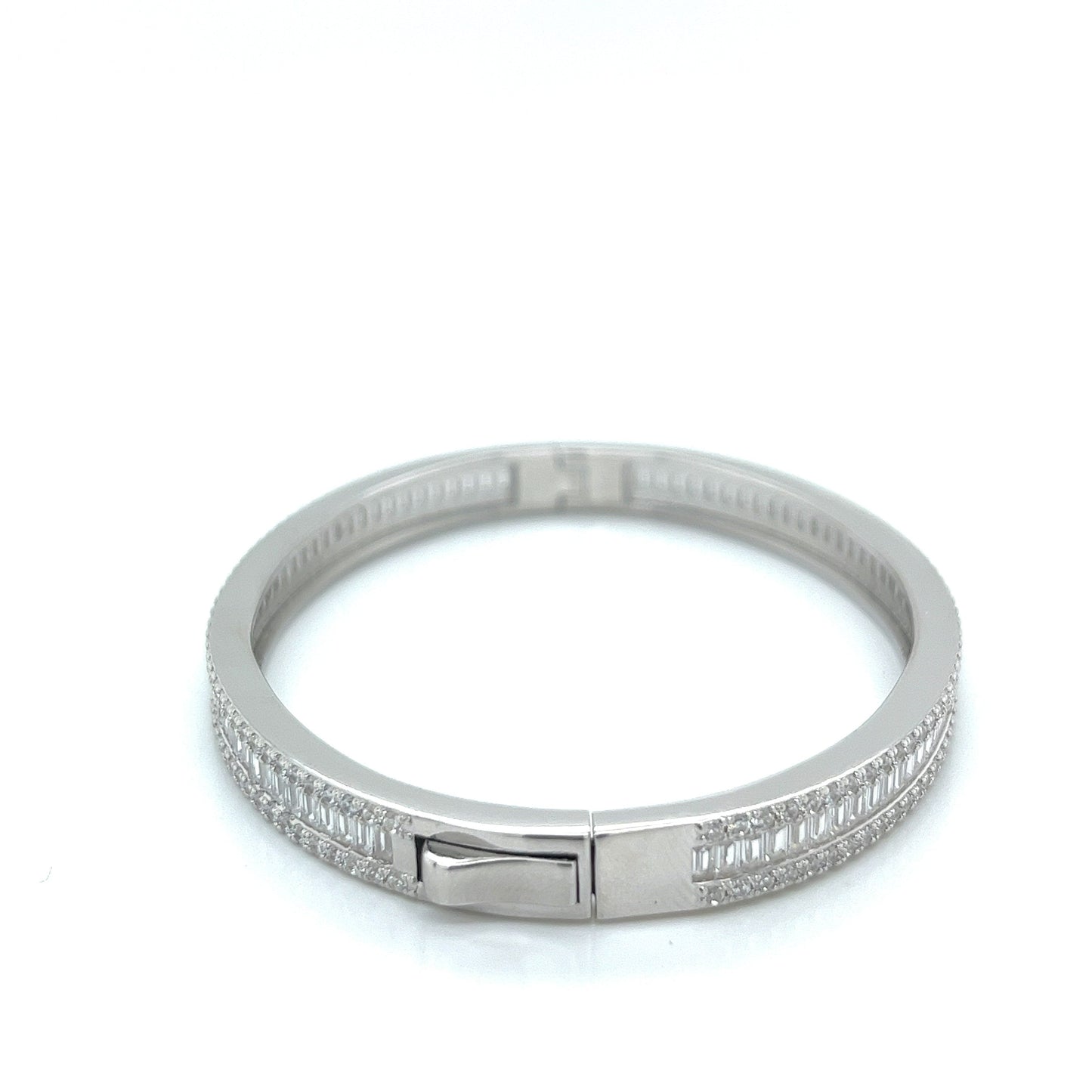 M300049