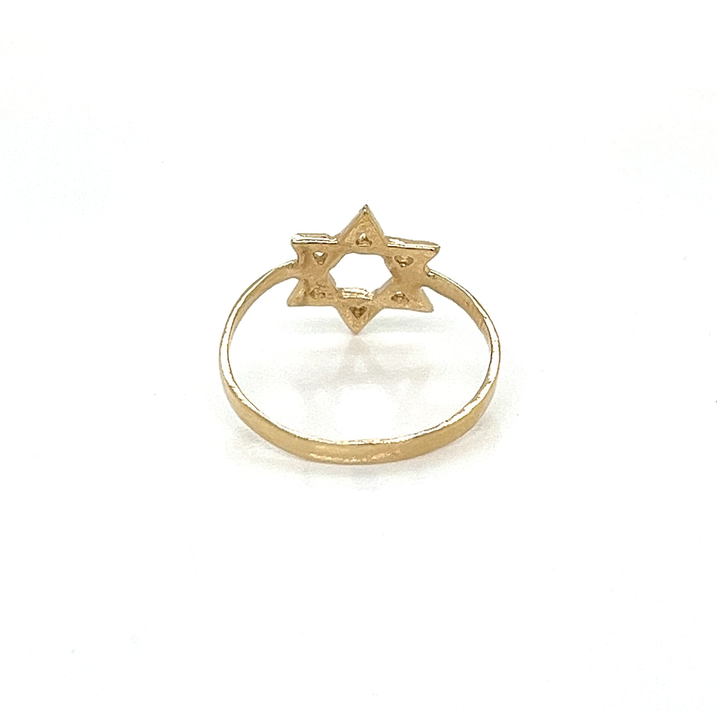 Anillo liso con estrella de David de oro de 14 quilates