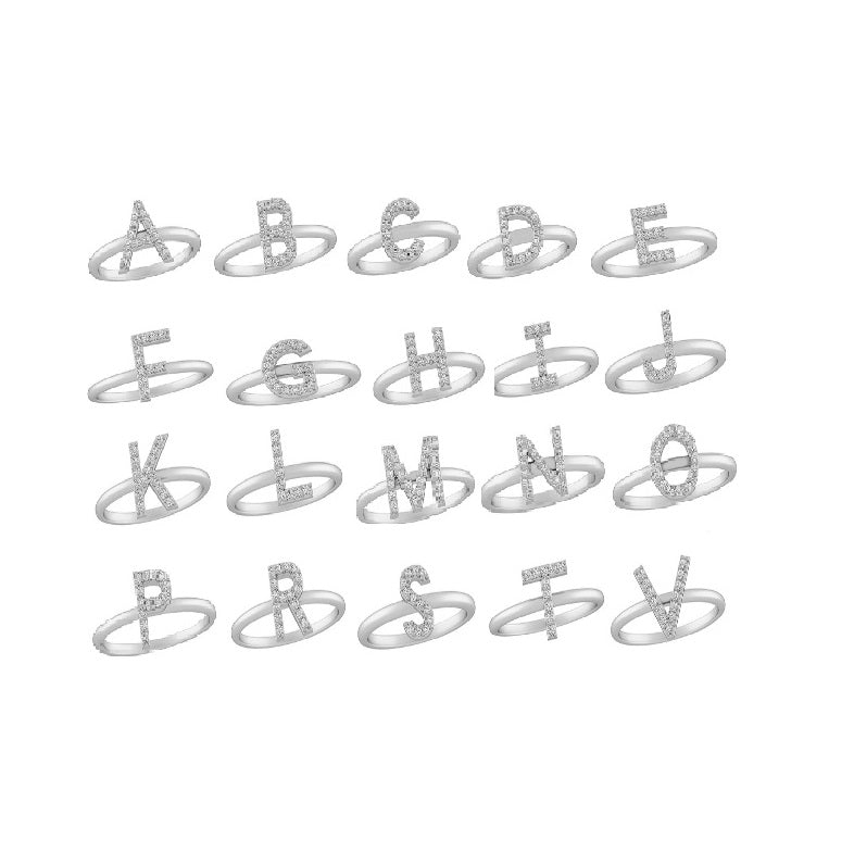 S925 con anillos con iniciales CZ