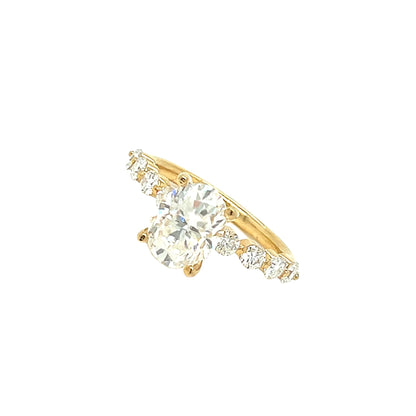 Custom Design Jewelry Engangment 2.3ct Oval Main Lab-Created Moissanite Ladies 14k Gold Ring