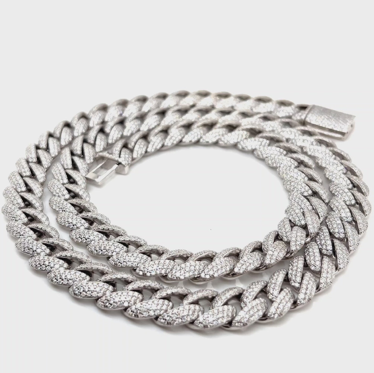 Video of the Miami Necklace, 925 sterling silver with lab-grown moissanite