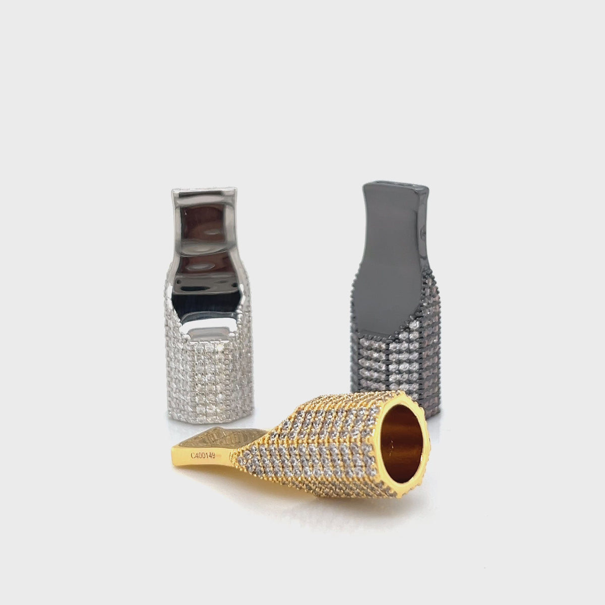 Video of the Iced-Out Cigarette Holder Mouthpiece Filter, 925 sterling silver with moissanite or CZ