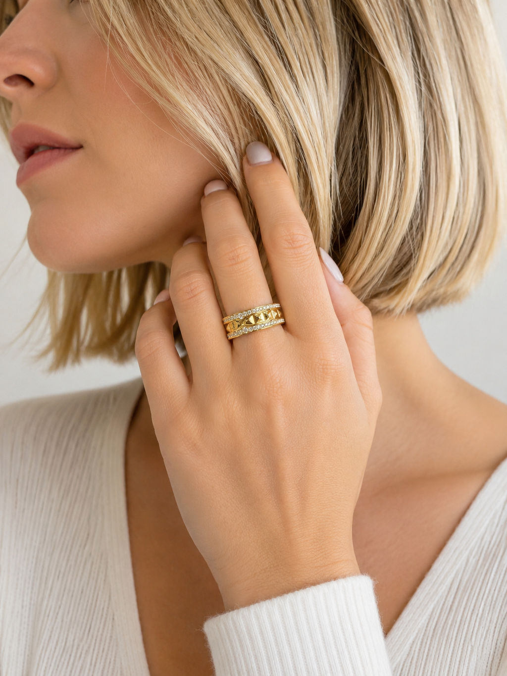 Pyramid Band in 925 sterling silver with cubic zirconia, view 2