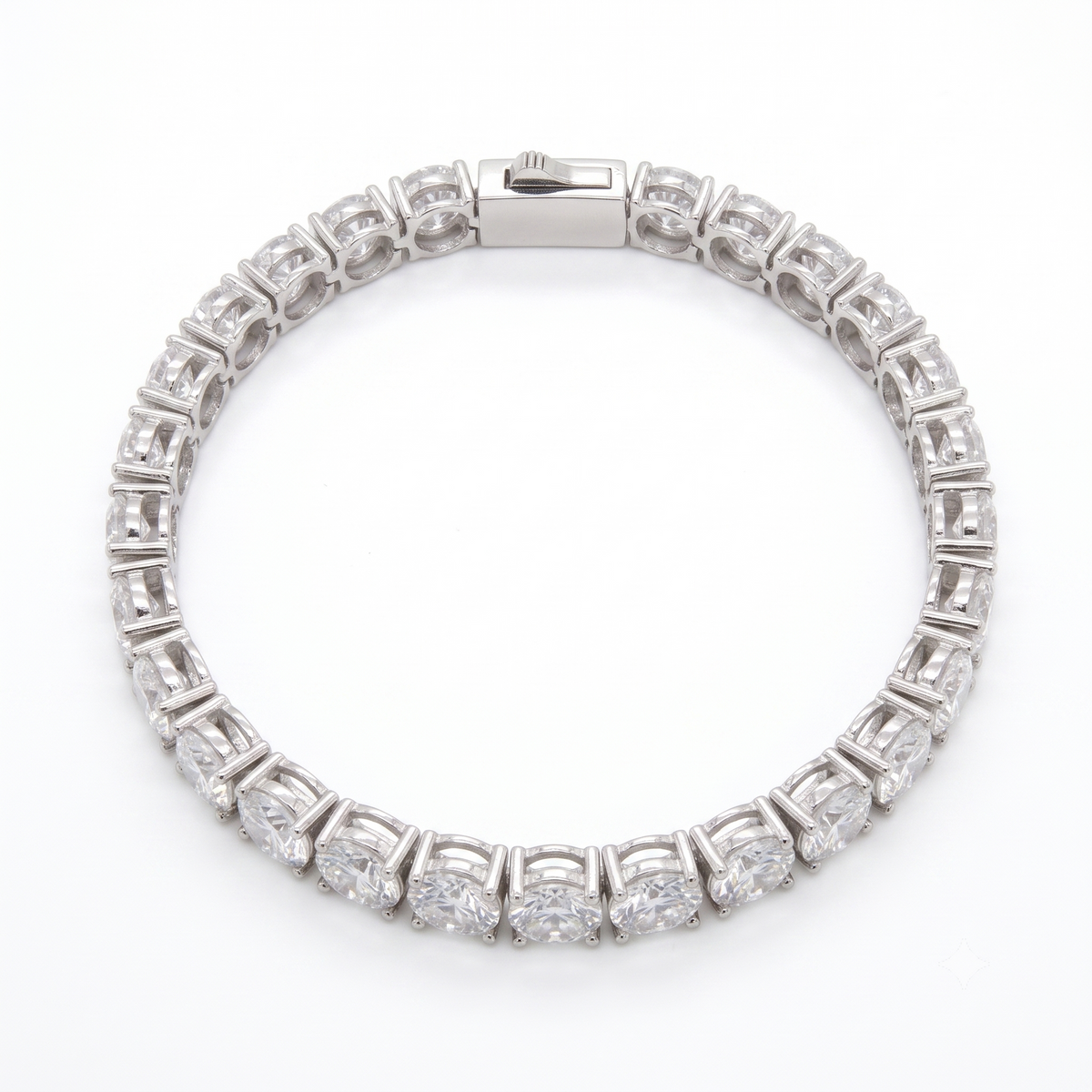 Tennis Bracelet in 925 sterling silver with lab-grown moissanite, view 8